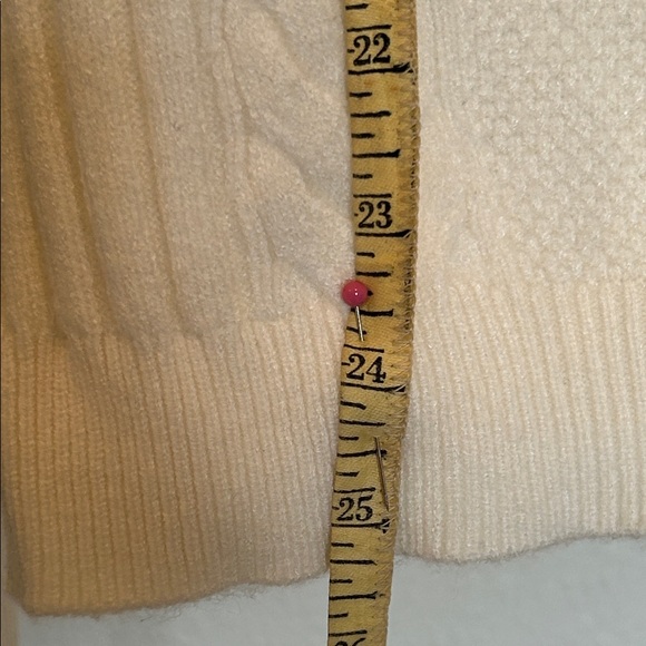 Cyrus Cream Cable Knit Sweater - Picture 4 of 7